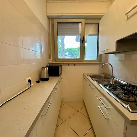 Apartment Prassitele