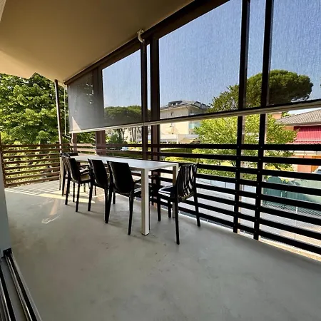 Apartment Prassitele