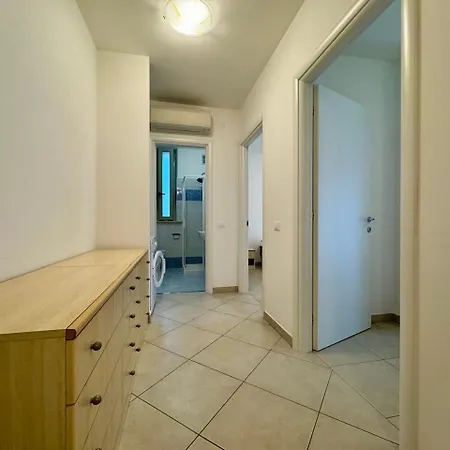Prassitele Apartament *