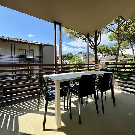 Prassitele Apartament